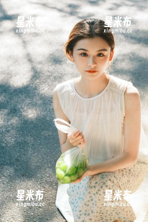 让人心动的高清写真欣赏：Umeko J韩吉系列作品分享.txt